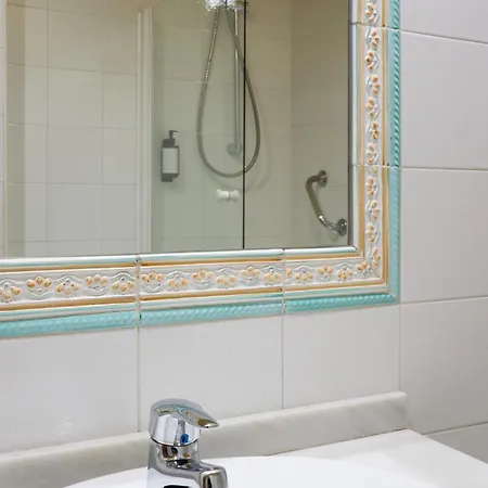 ماسيا كوندور فندق غرناطة
