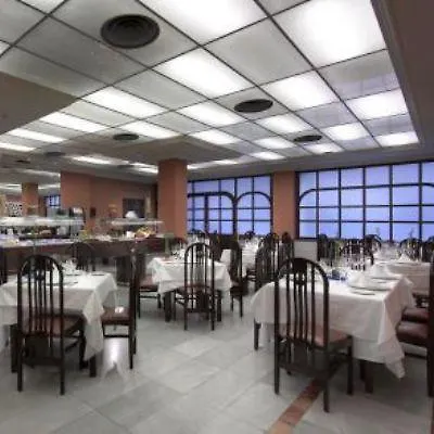 Macià Cóndor Hotel 4*