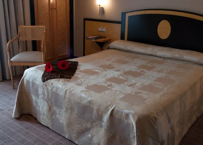 Szálloda Macia Condor 4*