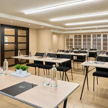 Macia Condor Otel Granada